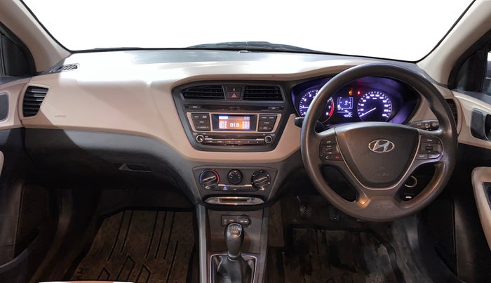 2016 Hyundai Elite i20 MAGNA 1.2, Petrol, Manual, 48,340 km, Dashboard