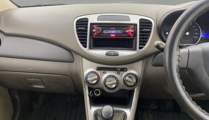 2015 Hyundai i10 MAGNA 1.1, CNG, Manual, 1,23,220 km, Air Conditioner