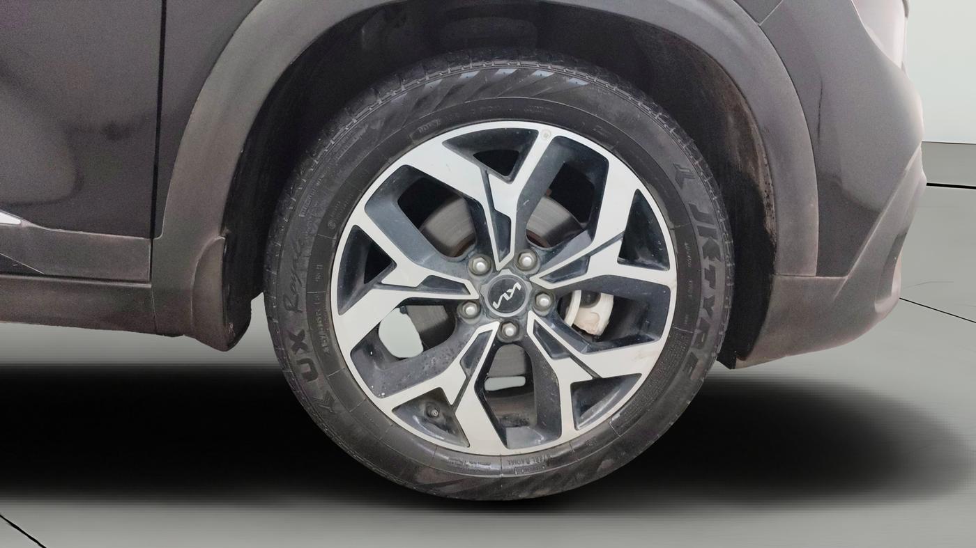 2024 KIA SELTOS  GTX Plus 1.5 Turbo Petrol DCT, Petrol, Automatic, 25,574 km, Right Front Wheel