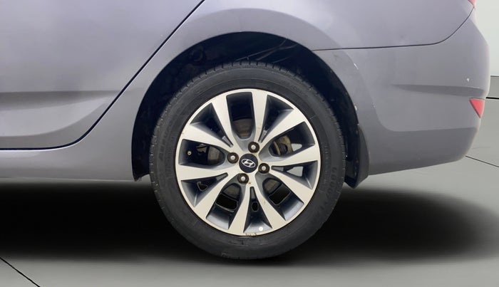 2014 Hyundai Verna FLUIDIC 1.6 CRDI SX, Diesel, Manual, 1,46,813 km, Left Rear Wheel