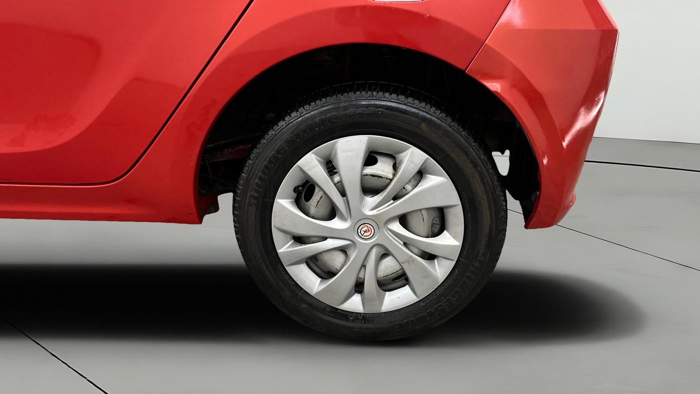 2020 Tata Tiago XE PETROL, Petrol, Manual, 35,532 km, Left Rear Wheel