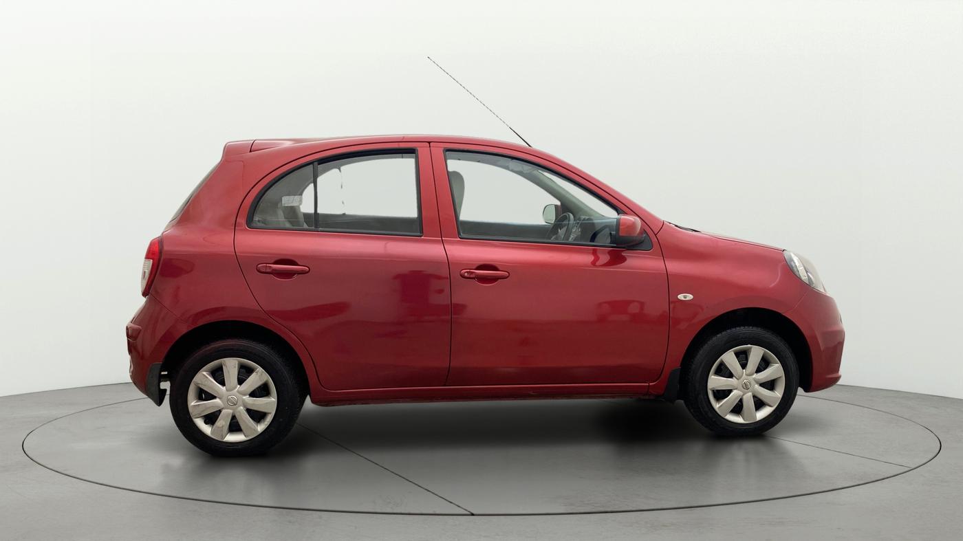 2016 Nissan Micra Active XV, Petrol, Manual, 26,279 km, Right Side View