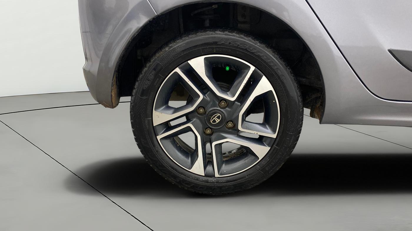 2019 Tata Tiago XZ PLUS PETROL, Petrol, Manual, 38,256 km, Right Rear Wheel