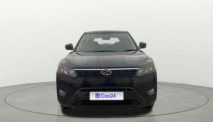 2022 Mahindra XUV300 W4 1.2 PETROL, Petrol, Manual, 38,721 km, Front