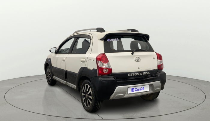 2015 Toyota Etios CROSS 1.2 G, Petrol, Manual, 1,16,991 km, Left Back Diagonal