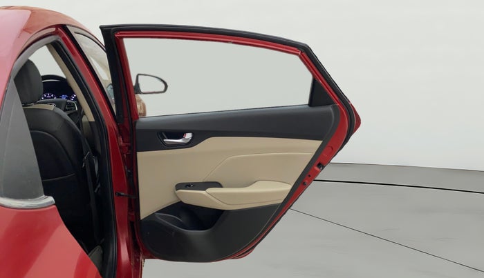 2018 Hyundai Verna 1.6 VTVT SX O, Petrol, Manual, 59,120 km, RHS Rear Door