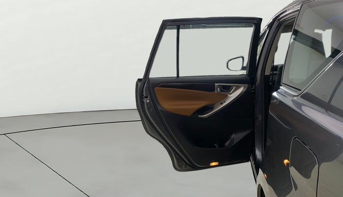 2022 Toyota Innova Crysta 2.7 ZX AT 7 STR, Petrol, Automatic, 10,460 km, LHS Rear Door