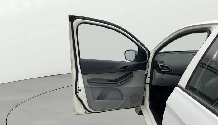 2022 Tata Tiago XT CNG, CNG, Manual, 50,741 km, LHS Front Door