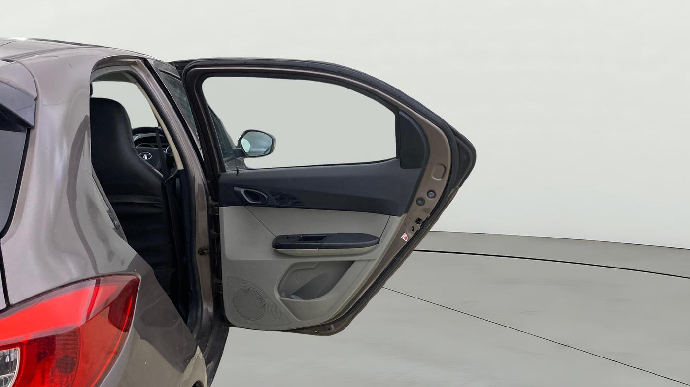 2018 Tata Tiago XTA PETROL, Petrol, Automatic, 41,962 km, RHS Rear Door