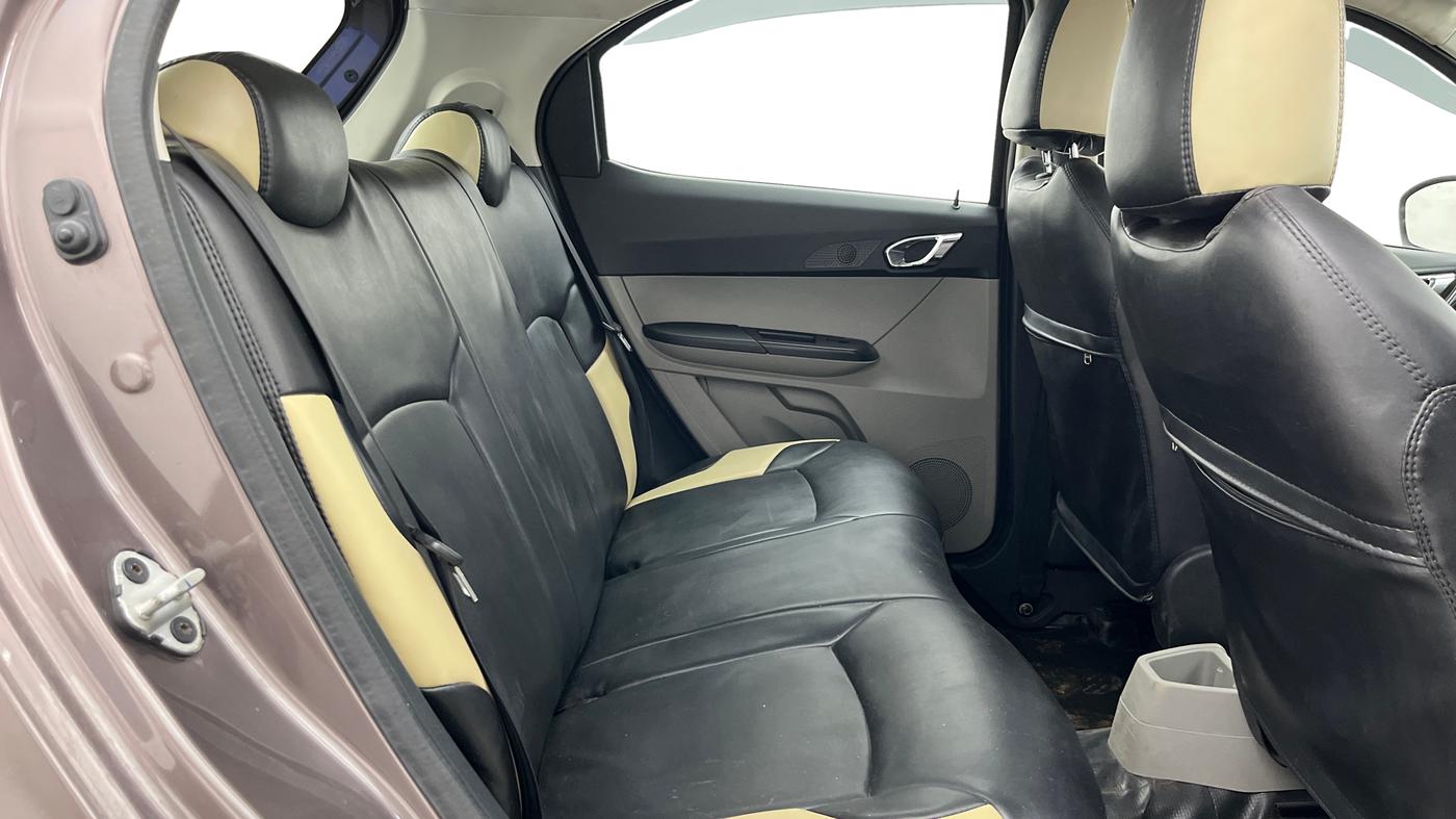 2018 Tata Tiago XZA PETROL, Petrol, Automatic, 46,372 km, Right Side Rear Door Cabin