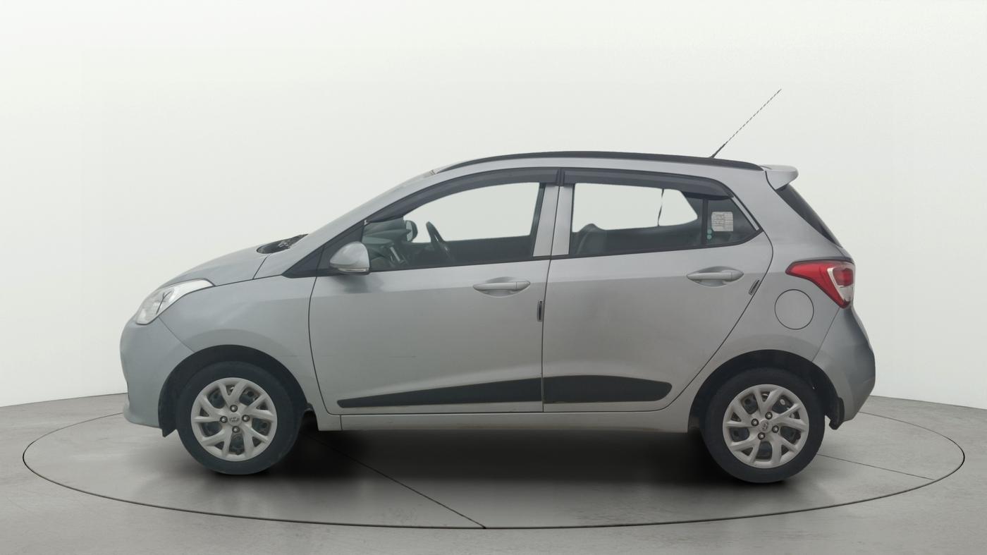 2019 Hyundai Grand i10 SPORTZ 1.2 KAPPA VTVT, Petrol, Manual, 30,228 km, Left Side