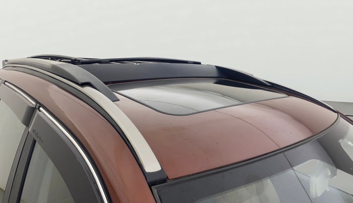 2021 Mahindra XUV500 W11(O), Diesel, Manual, 21,359 km, Roof