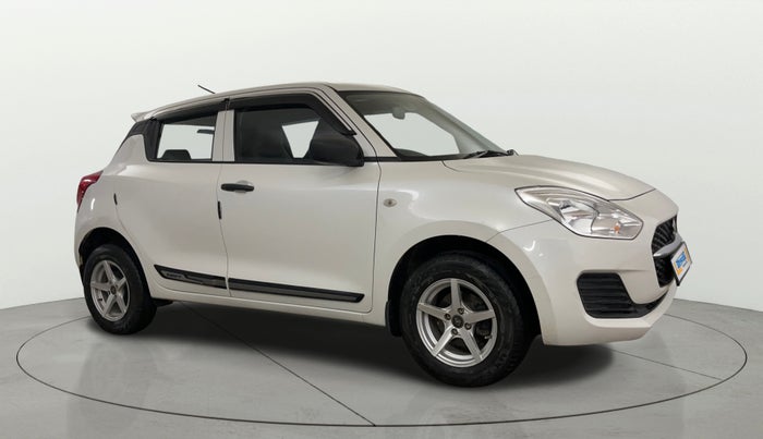 2023 Maruti Swift LXI, Petrol, Manual, 30,395 km, Right Front Diagonal
