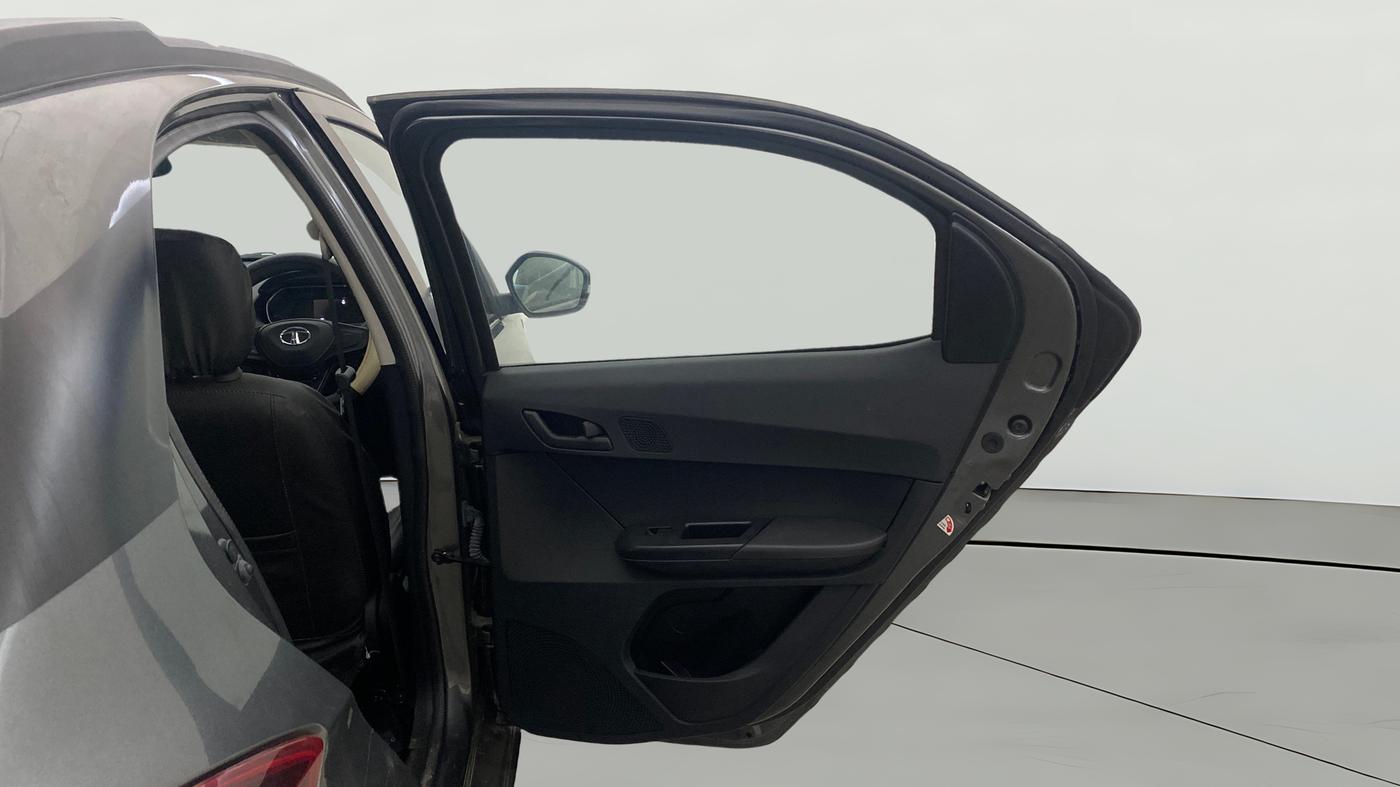 2022 Tata TIAGO NRG XT MT, Petrol, Manual, 3,954 km, RHS Rear Door