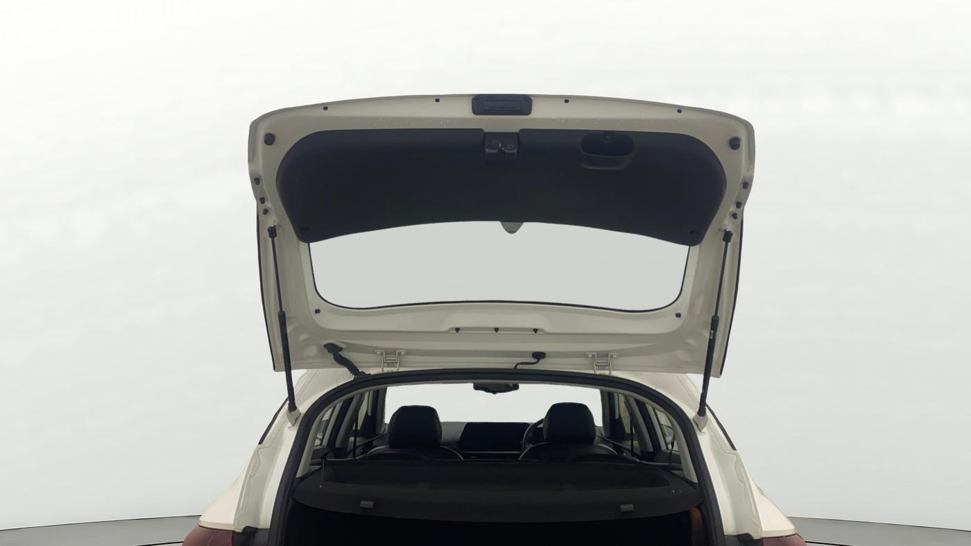 2020 Hyundai NEW I20 ASTA 1.2 AT, Petrol, Automatic, 18,793 km, Boot Door Open