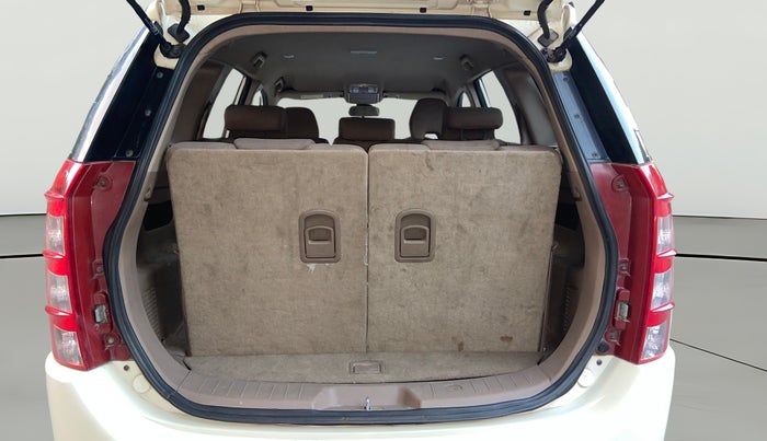 2015 Mahindra XUV500 W6, Diesel, Manual, 76,338 km, Boot Open Zoomed View