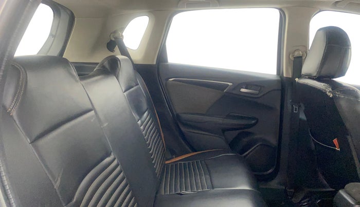 2018 Honda WR-V 1.5L I-DTEC VX MT, Diesel, Manual, 1,46,506 km, Right Side Rear Door Cabin