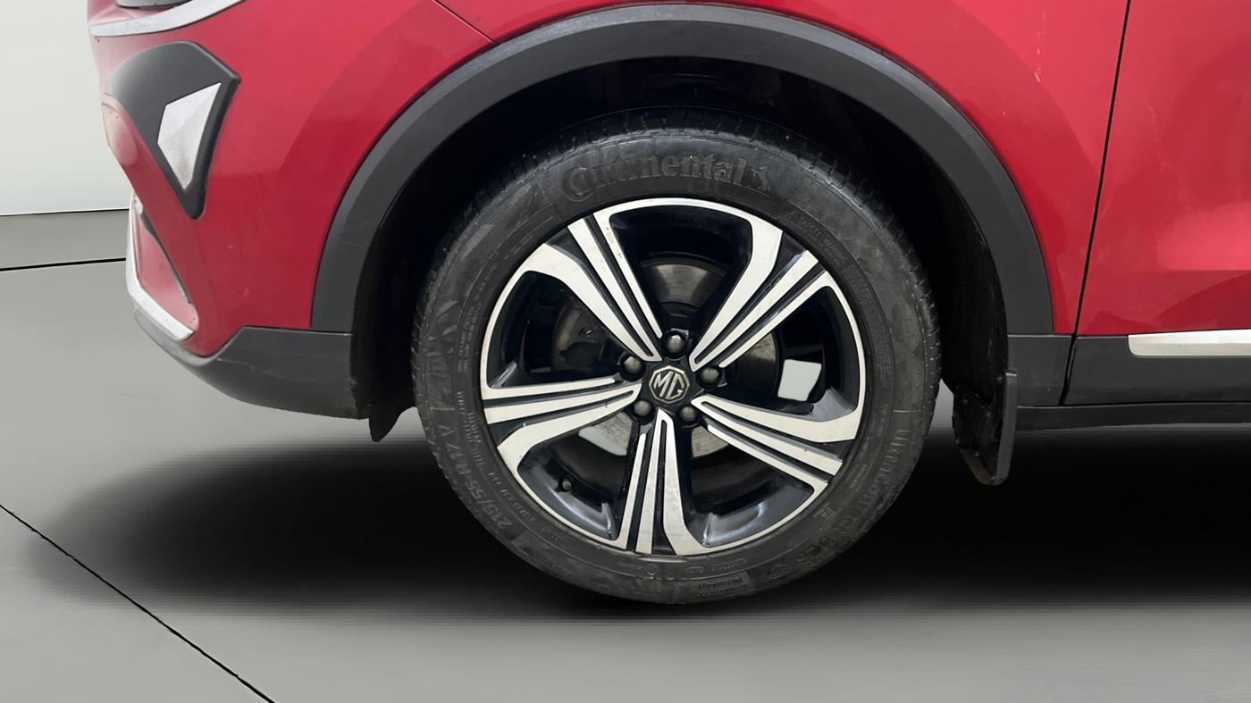 2021 MG ASTOR SAVVY 1.5 CVT, Petrol, Automatic, 42,291 km, Left Front Wheel