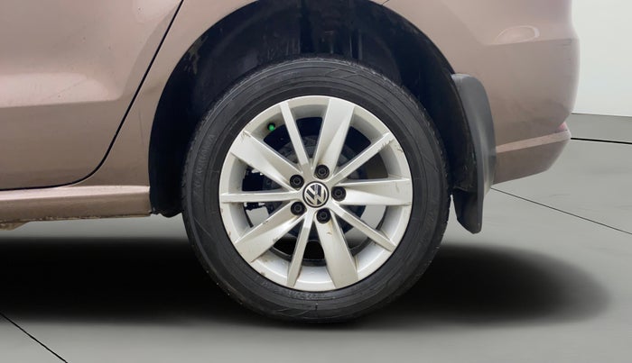 2016 Volkswagen Ameo HIGHLINE1.2L, Petrol, Manual, 67,291 km, Left Rear Wheel