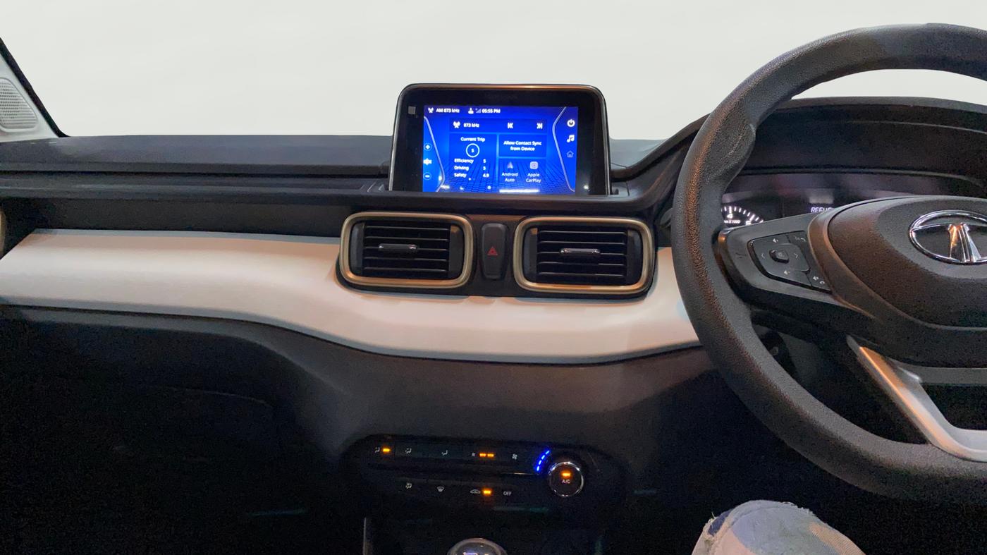 2022 Tata PUNCH ACCOMPLISHED MT, Petrol, Manual, 33,838 km, Air Conditioner