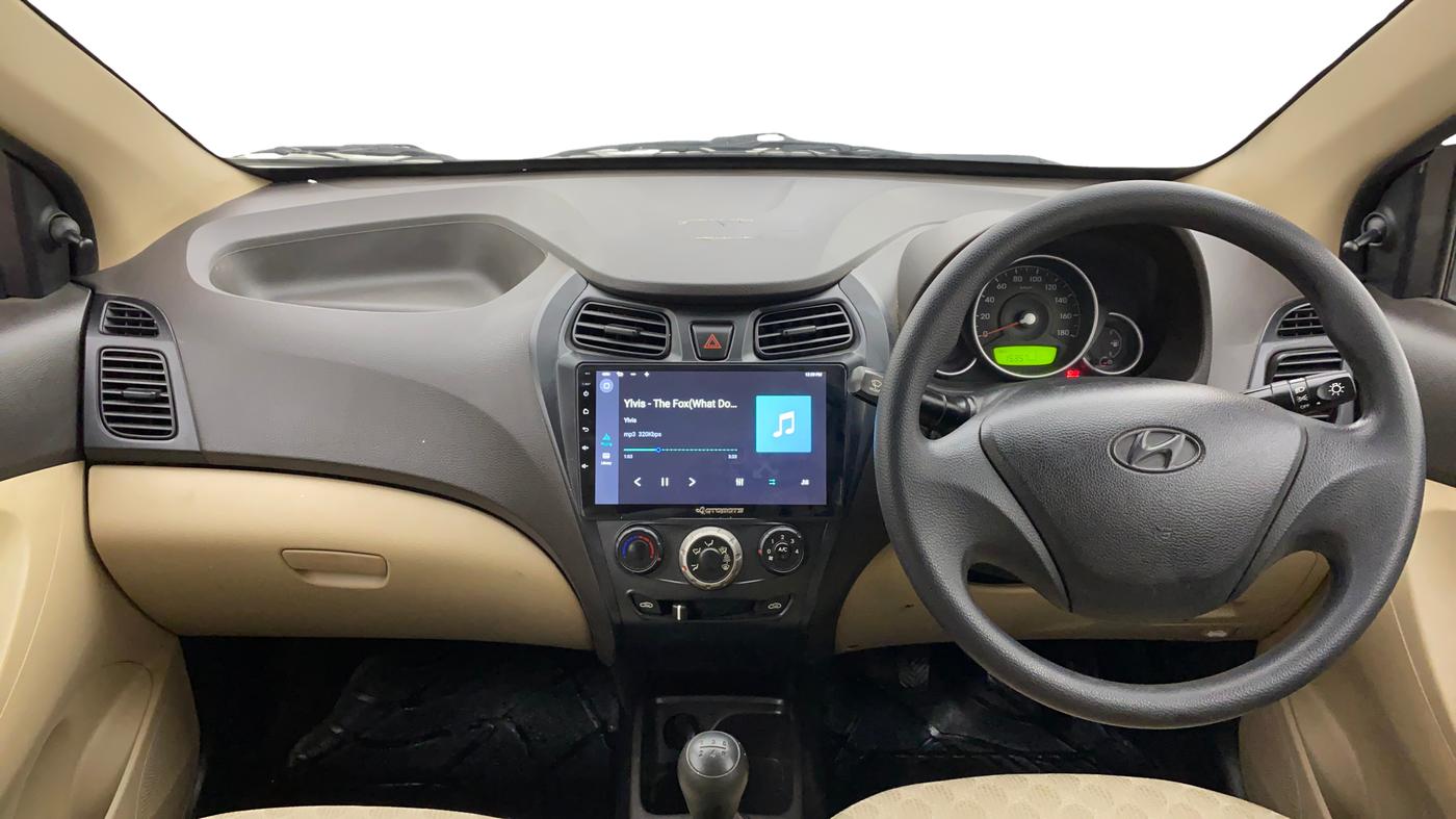 2018 Hyundai Eon MAGNA +, Petrol, Manual, 15,357 km, Dashboard