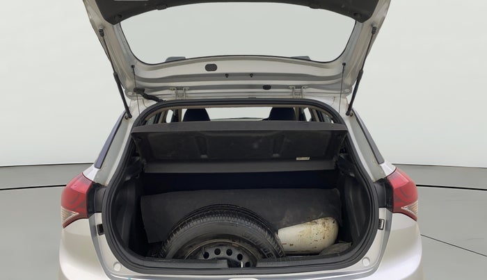 2018 Hyundai Elite i20 SPORTZ 1.2, CNG, Manual, 47,714 km, Boot Open Zoomed View