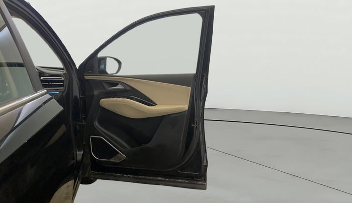 2023 MG HECTOR SHARP PRO 1.5 TURBO MT PETROL, Petrol, Manual, 39,333 km, RHS Front Door