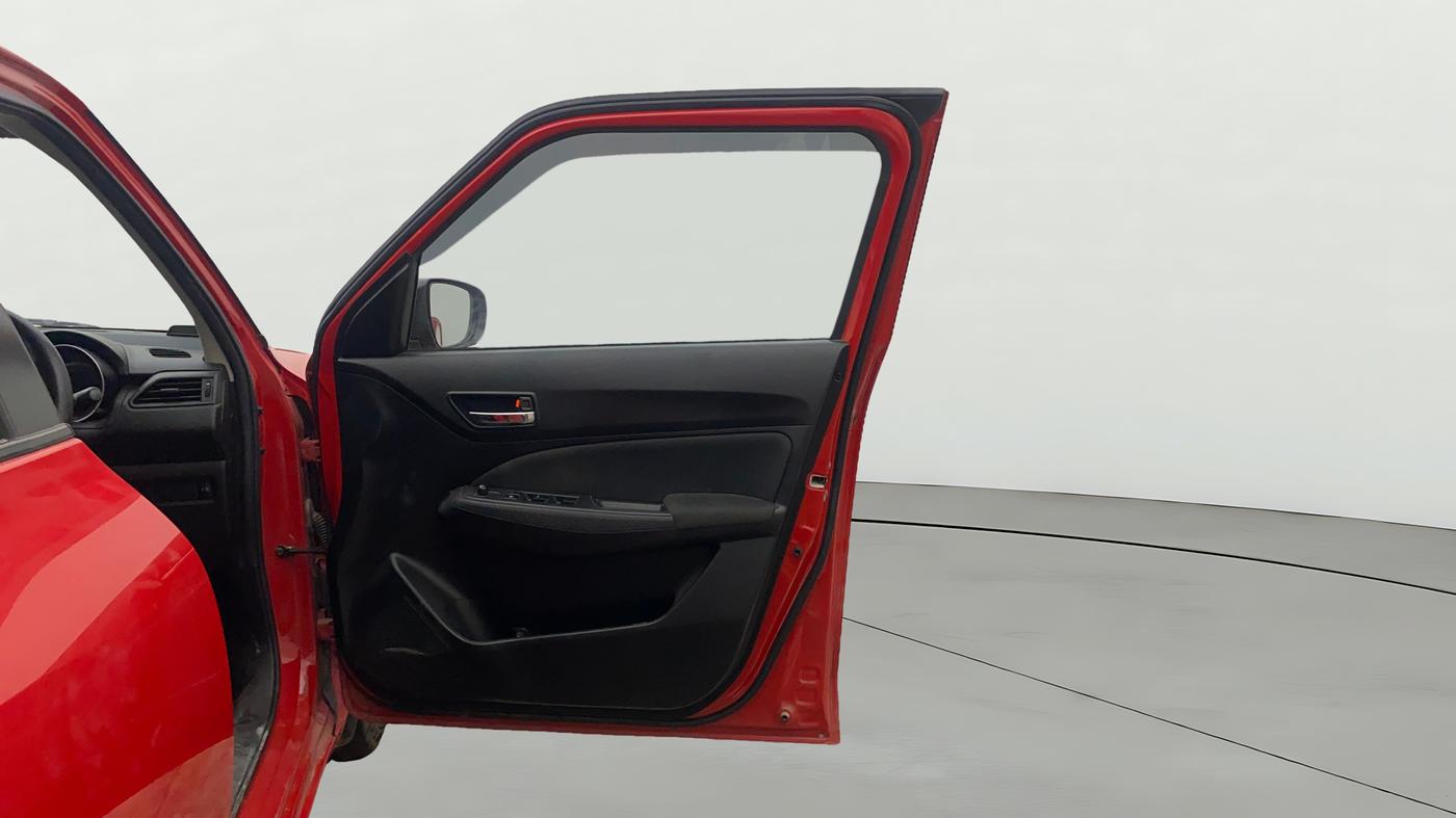 2018 Maruti Swift VXI, Petrol, Manual, 26,689 km, RHS Front Door
