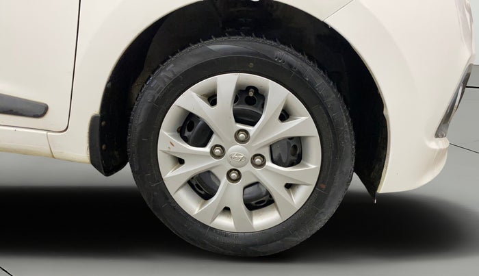 2014 Hyundai Grand i10 SPORTZ 1.2 KAPPA VTVT, Petrol, Manual, 65,484 km, Right Front Wheel