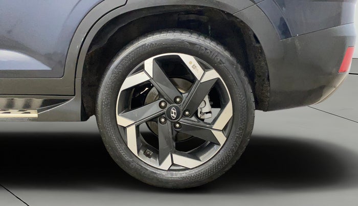 2022 Hyundai ALCAZAR PLATINUM(O) 7STR 1.5 AT, Diesel, Automatic, 36,240 km, Left Rear Wheel