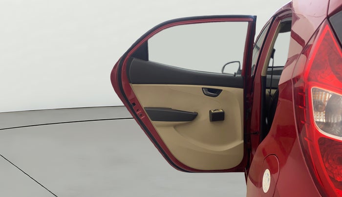 2016 Hyundai Eon SPORTZ, Petrol, Manual, 64,052 km, LHS Rear Door