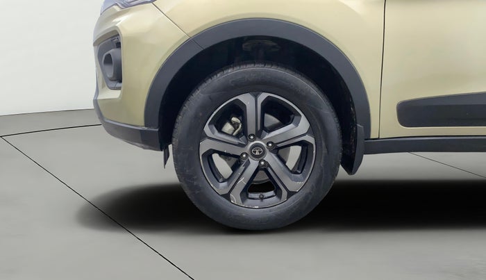 2022 Tata NEXON XZ PLUS (PREMIUM) KAZIRANGA PETROL, Petrol, Manual, 60,449 km, Left Front Wheel
