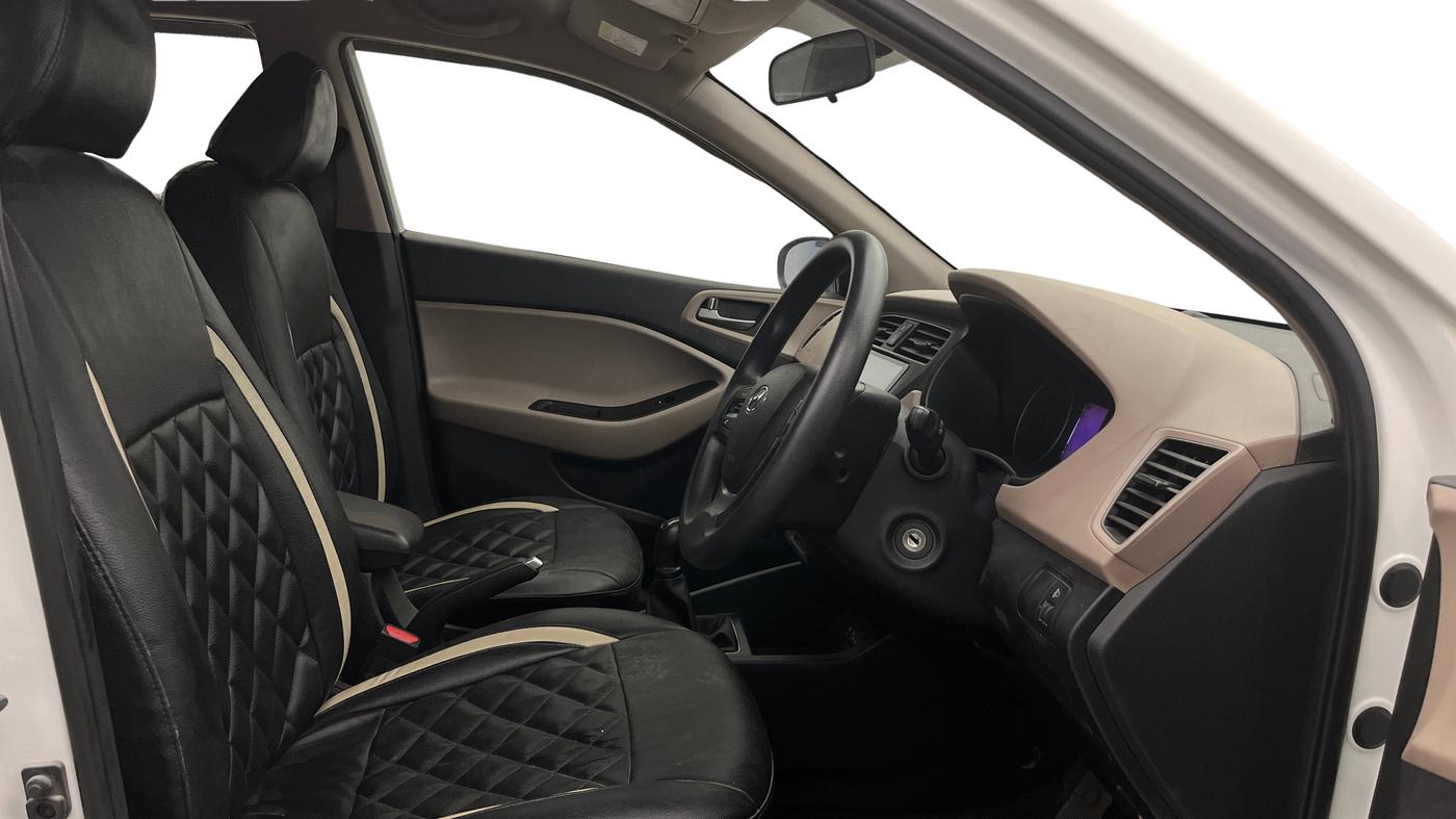 2018 Hyundai Elite i20 SPORTZ 1.2, Petrol, Manual, 37,174 km, Right Side Front Door Cabin