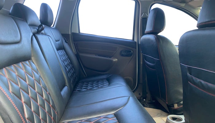 2019 Renault Duster 110 PS RXS 4X2 AMT DIESEL, Diesel, Automatic, 82,755 km, Right Side Rear Door Cabin