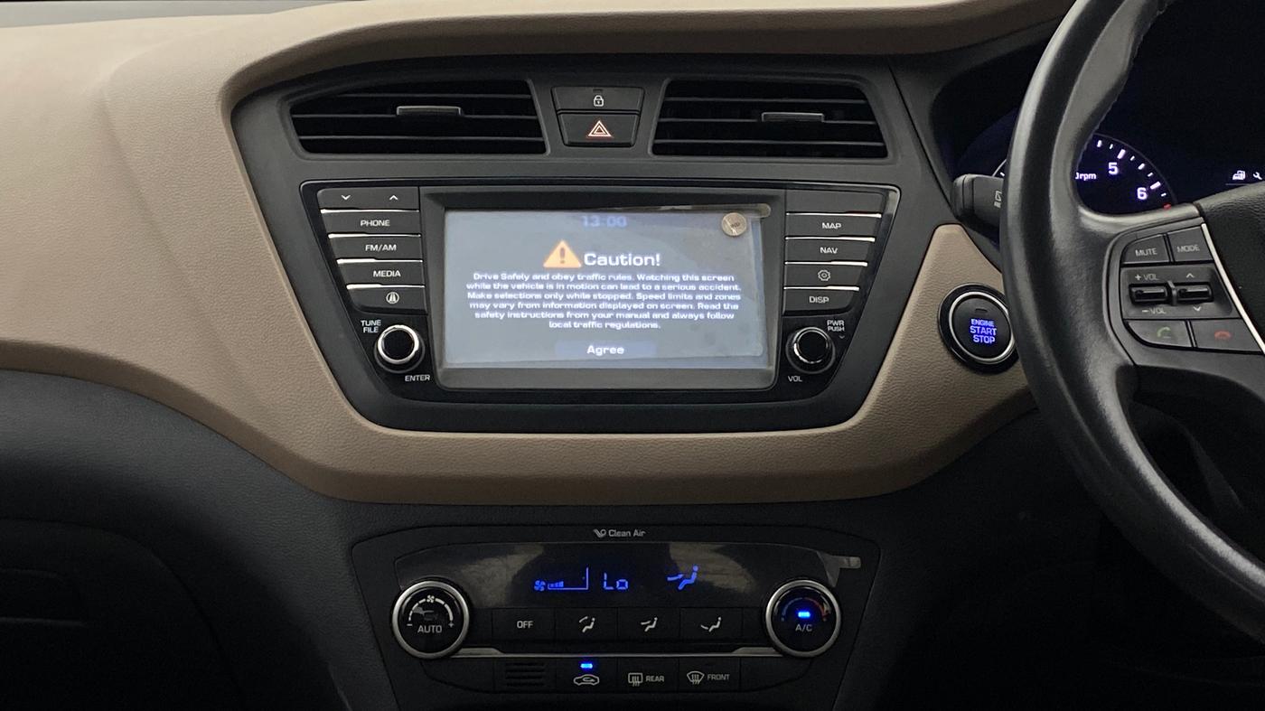 2016 Hyundai Elite i20 ASTA 1.2 (O), Petrol, Manual, 13,103 km, Air Conditioner