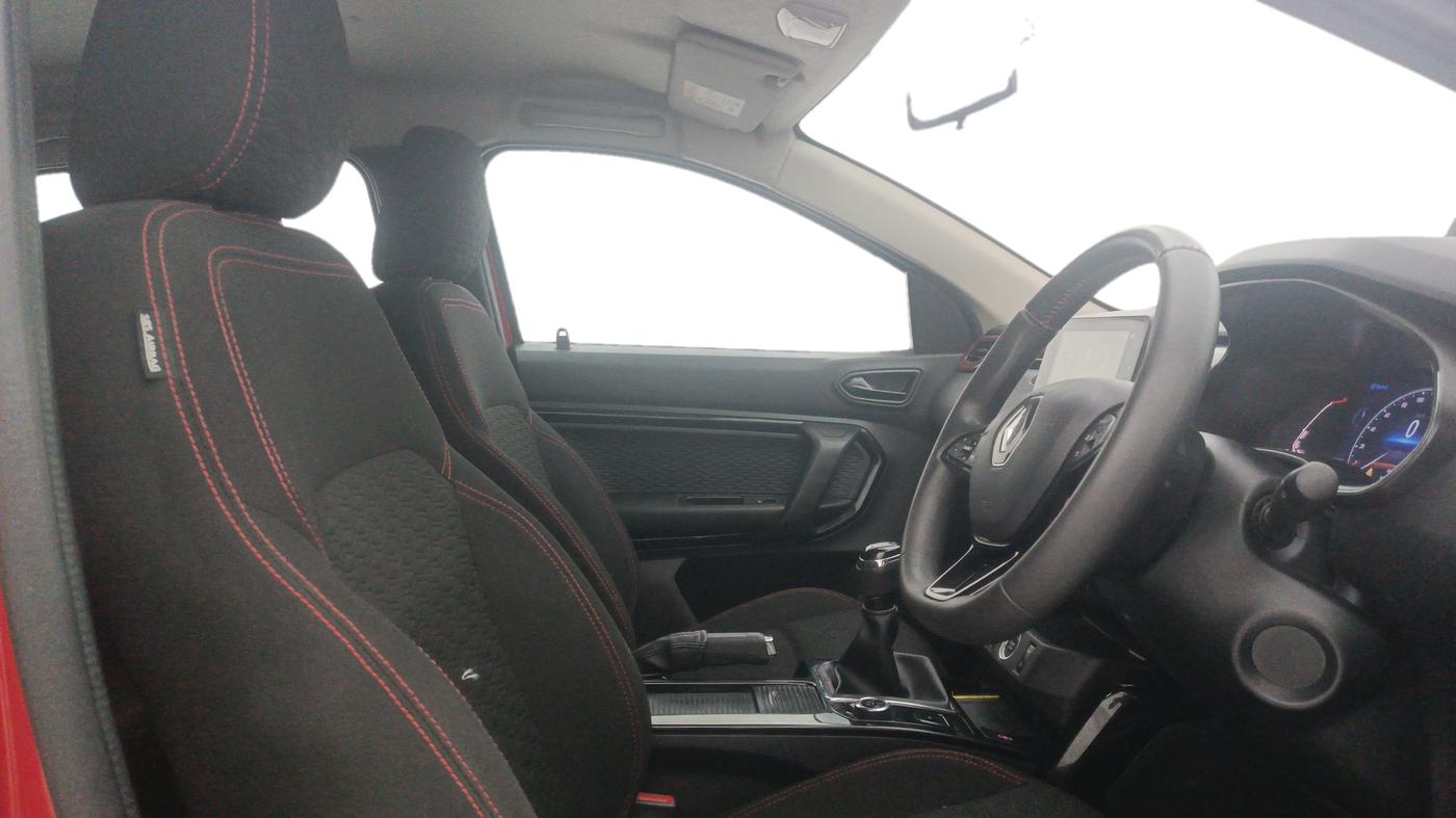 2022 Renault Kiger RXZ TURBO MT, Petrol, Manual, 56,752 km, Right Side Front Door Cabin