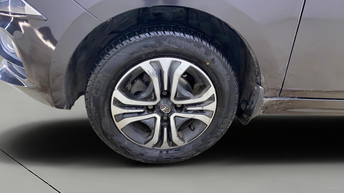 2022 Tata Tiago XZ PLUS CNG, CNG, Manual, 85,548 km, Left Front Wheel