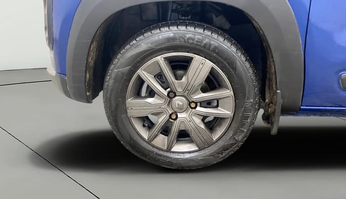 2022 Renault Kwid CLIMBER 1.0 AMT (O), Petrol, Automatic, 25,816 km, Left Front Wheel