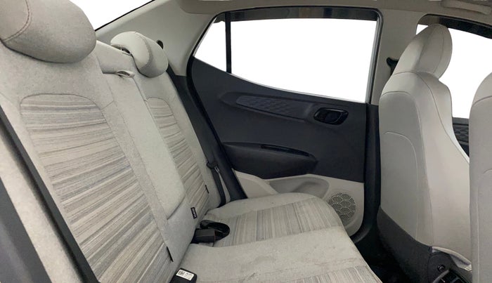 2021 Hyundai AURA S 1.2, Petrol, Manual, 30,843 km, Right Side Rear Door Cabin