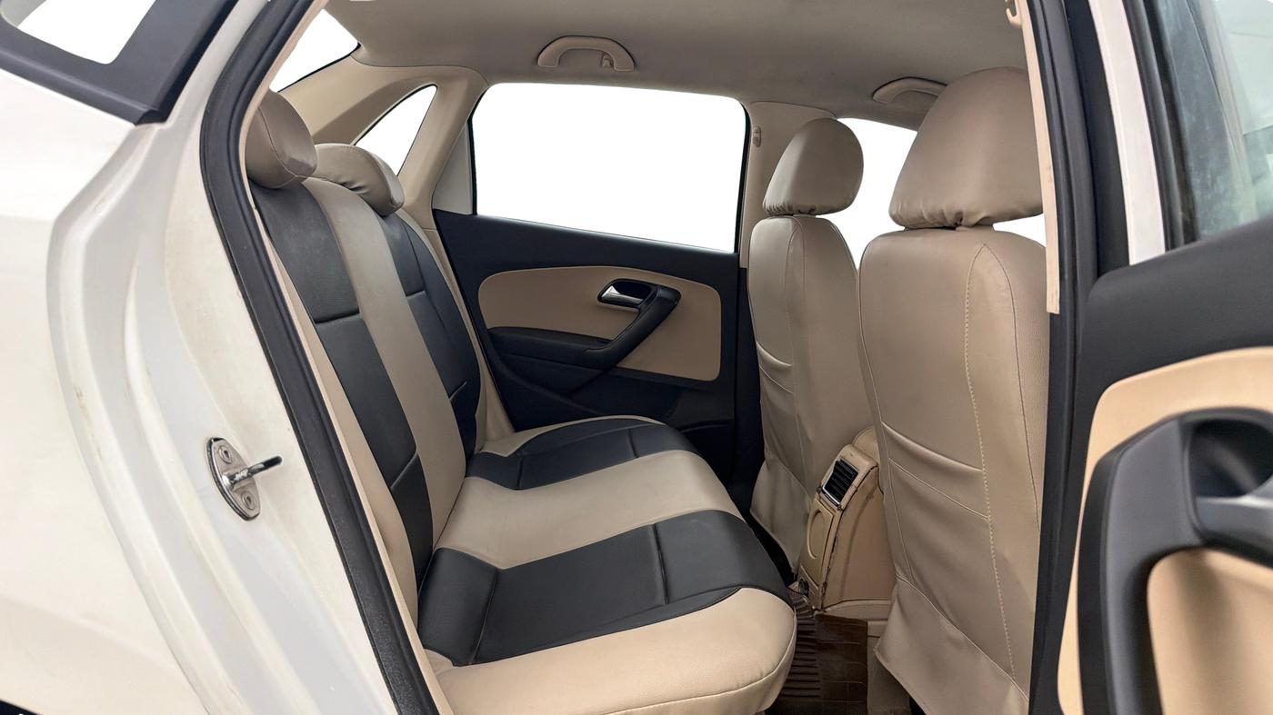 2019 Volkswagen Ameo HIGHLINE PLUS 1.0L 16 ALLOY, Petrol, Manual, 92,957 km, Right Side Rear Door Cabin