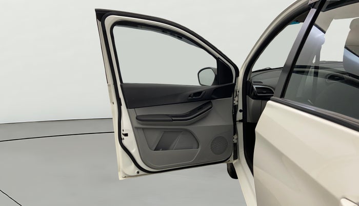 2024 Tata Tiago XT PETROL, Petrol, Manual, 26,272 km, LHS Front Door