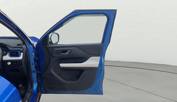 2021 Tata PUNCH CREATIVE  1.2 RTN DUAL TONE, CNG, Manual, 57,267 km, RHS Front Door