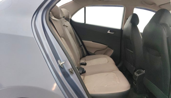 2014 Hyundai Xcent S (O) 1.2, Petrol, Manual, 64,985 km, Right Side Rear Door Cabin