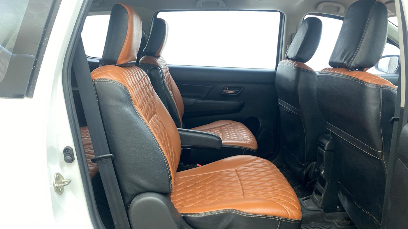 2022 Maruti XL6 ZETA MT, Petrol, Manual, 1,05,437 km, Right Side Rear Door Cabin