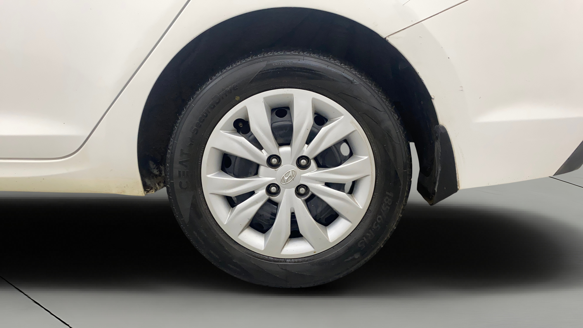 camera-Left-Rear-Wheel