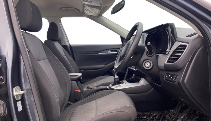 2023 KIA SELTOS  HTK 1.5 PETROL MT, Petrol, Manual, 14,966 km, Right Side Front Door Cabin