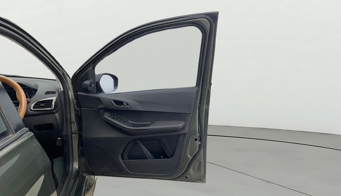 2022 Tata TIAGO NRG XZ AMT, Petrol, Automatic, 39,806 km, RHS Front Door