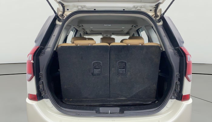 2020 Mahindra XUV500 W9, Diesel, Manual, 40,716 km, Boot Open Zoomed View