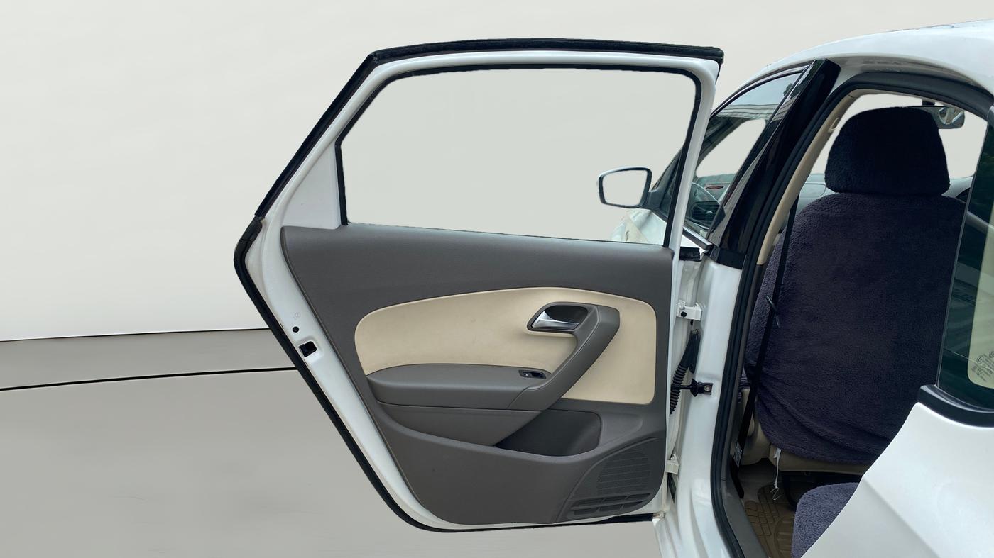 2014 Volkswagen Vento COMFORTLINE TSI AT PETROL, Petrol, Automatic, 36,400 km, LHS Rear Door