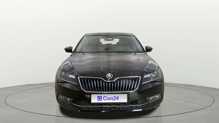 2017 Skoda Superb STYLE 1.8 TSI AT, Petrol, Automatic, 61,691 km, Front